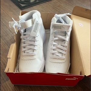 Puma Size 9 high tops